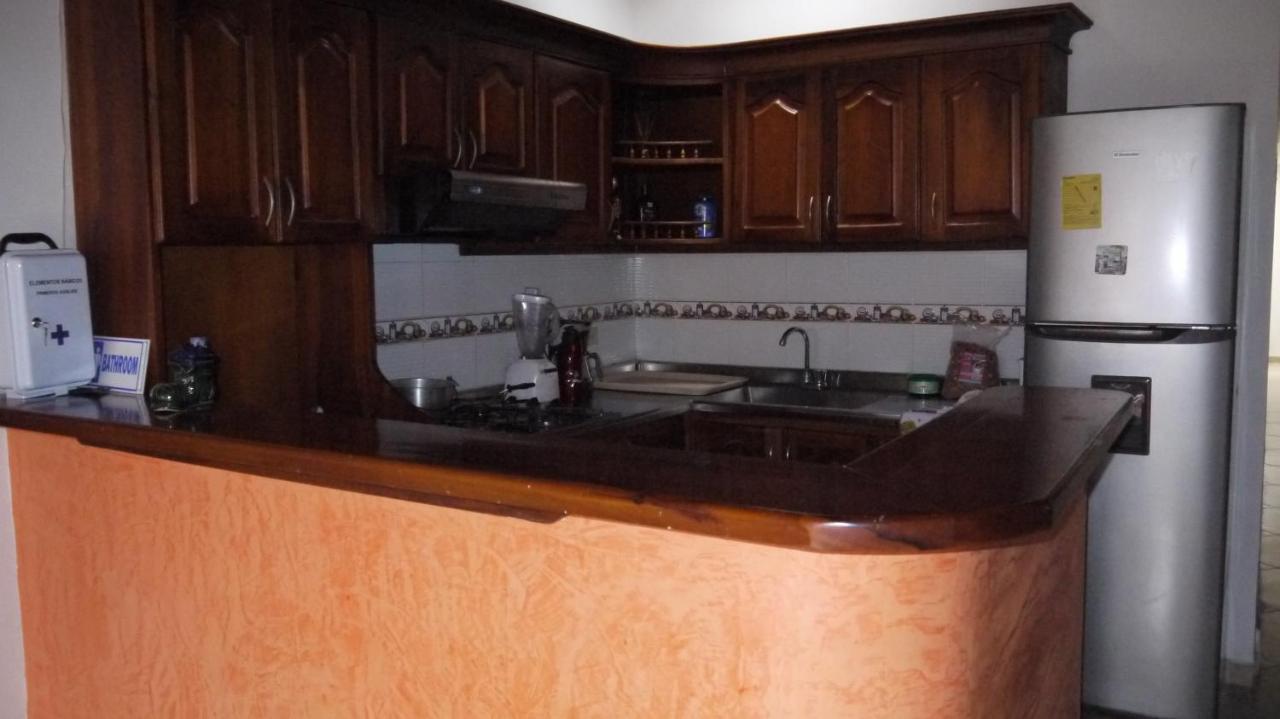 Hostal Naty Luna Jardín Zewnętrze zdjęcie
