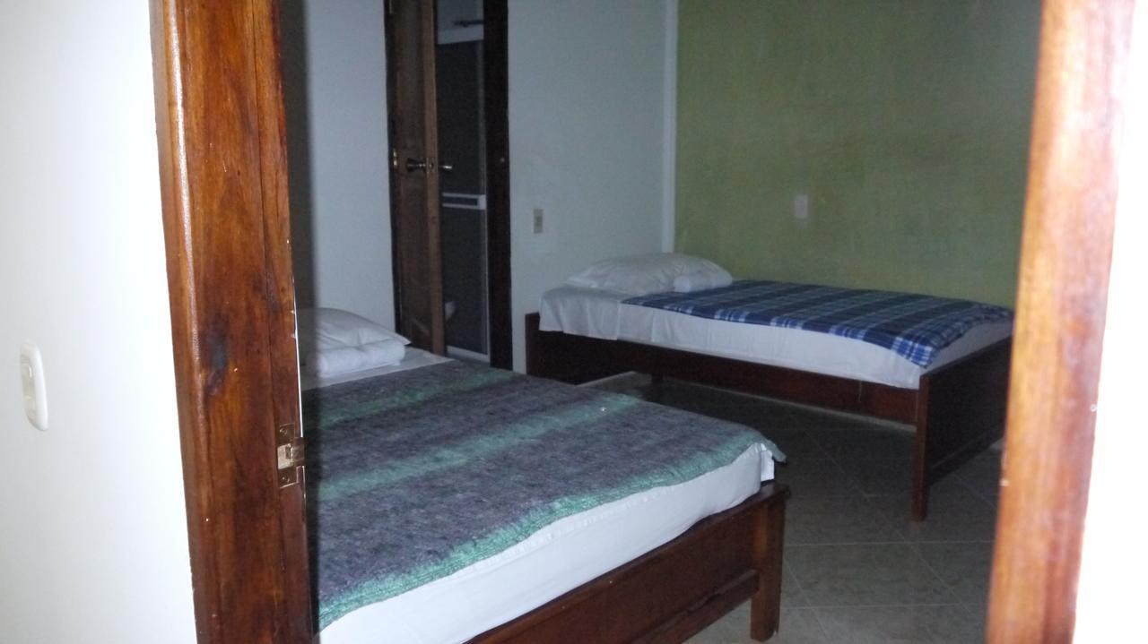 Hostal Naty Luna Jardín Zewnętrze zdjęcie